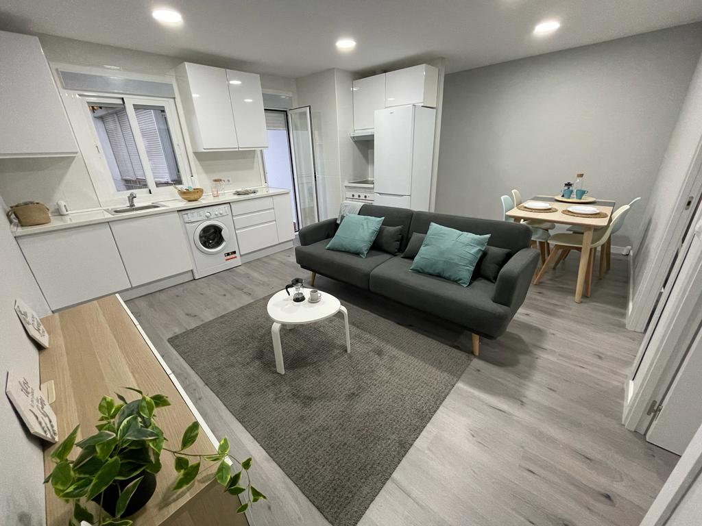 Inversion Housebox Vallecas Piso Salon 1