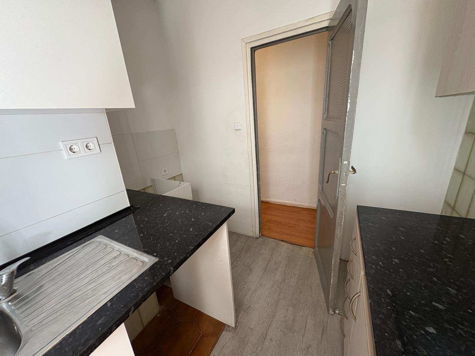 Inversion Housebox Piso Carabanchel cocina